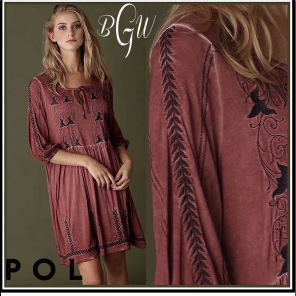 Boutique with Grace Dresses & Skirts - 🎉HOST PICK🎉 PRICE FIRM❤️ Detailed Dress. S